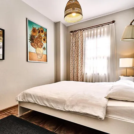 Cicerone Apart Otel 3*