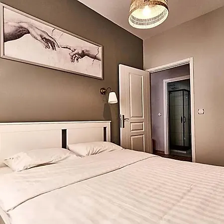 Cicerone Aparthotel